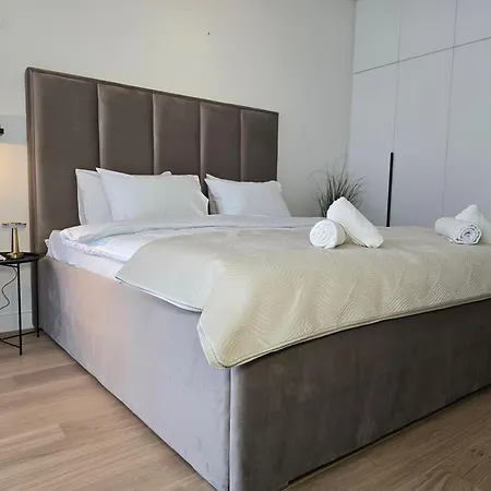 Apartment Waterfront King's Belgrade