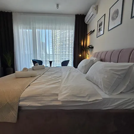 Waterfront King's Apartment Belgrade