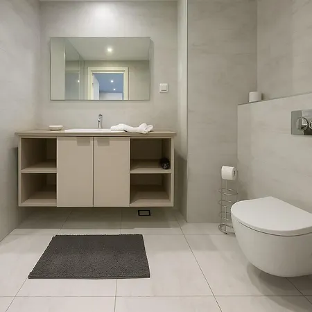 Waterfront King's Apartment Belgrade